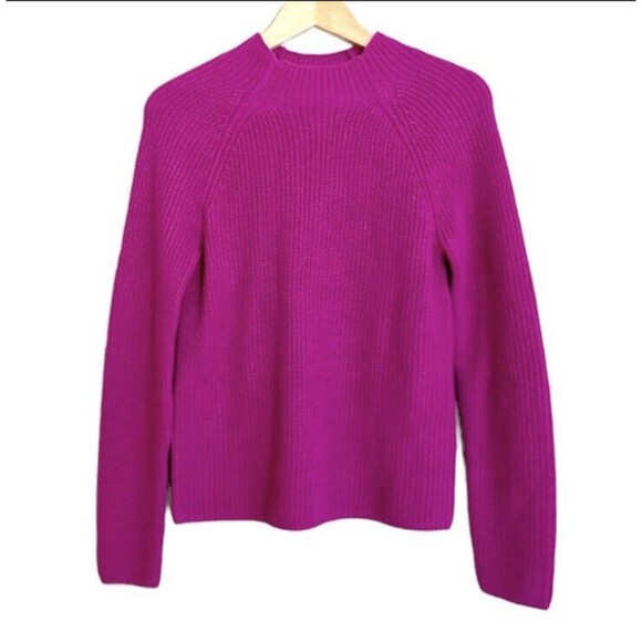 Vintage Lauren Ralph Lauren Magenta 100% Wool Sweater size medium - Picture 1 of 5
